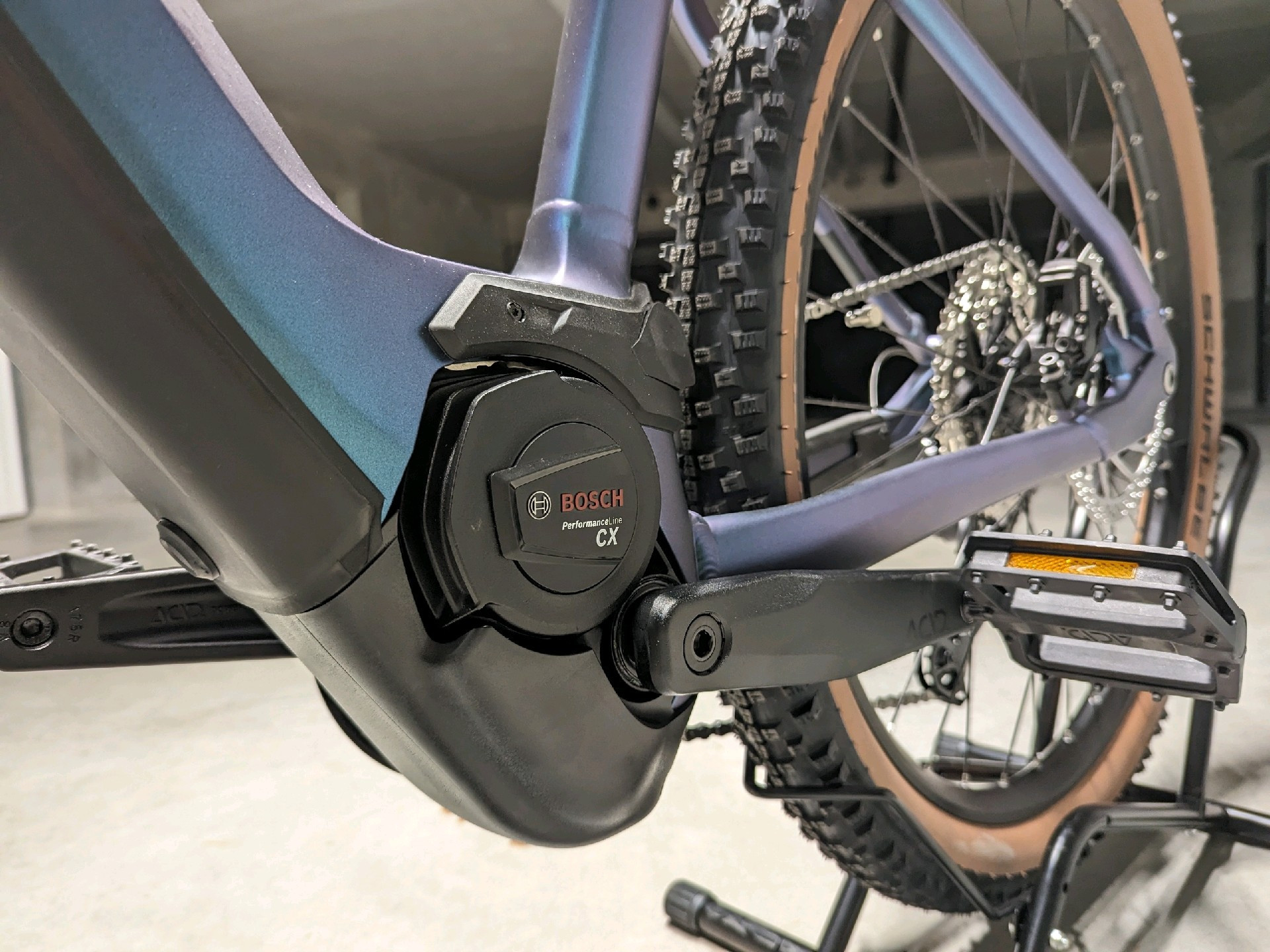 cube reaction race hybrid