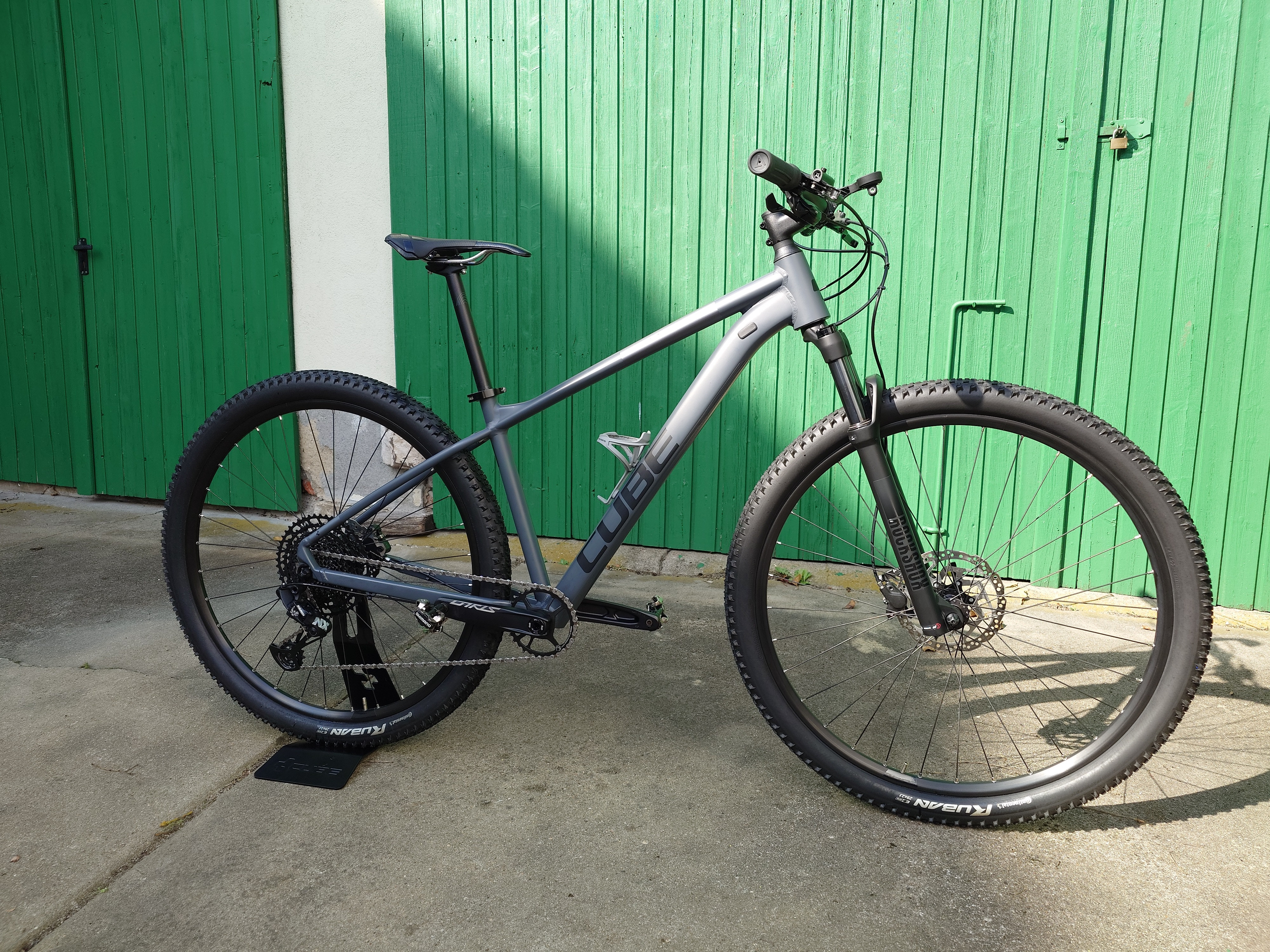 Cube acid 2021 online mountain bike