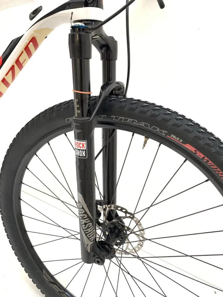 Bicicleta mtb discount rin 29 specialized