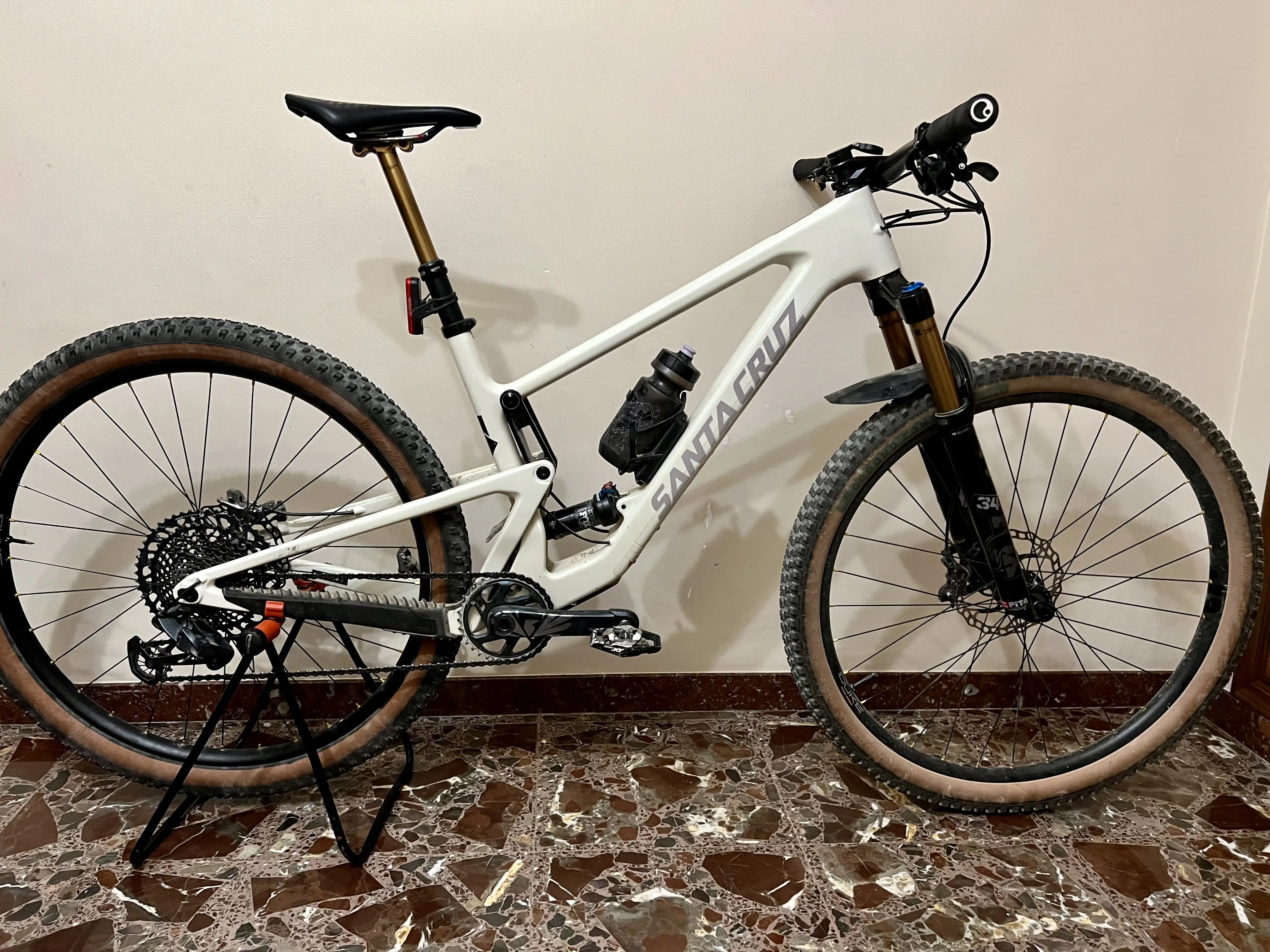 Santa Cruz Tallboy XT Carbon C 29 used in L buycycle