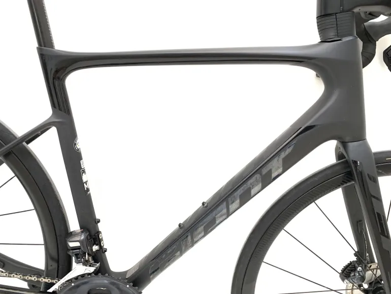 2019 giant defy pro 0