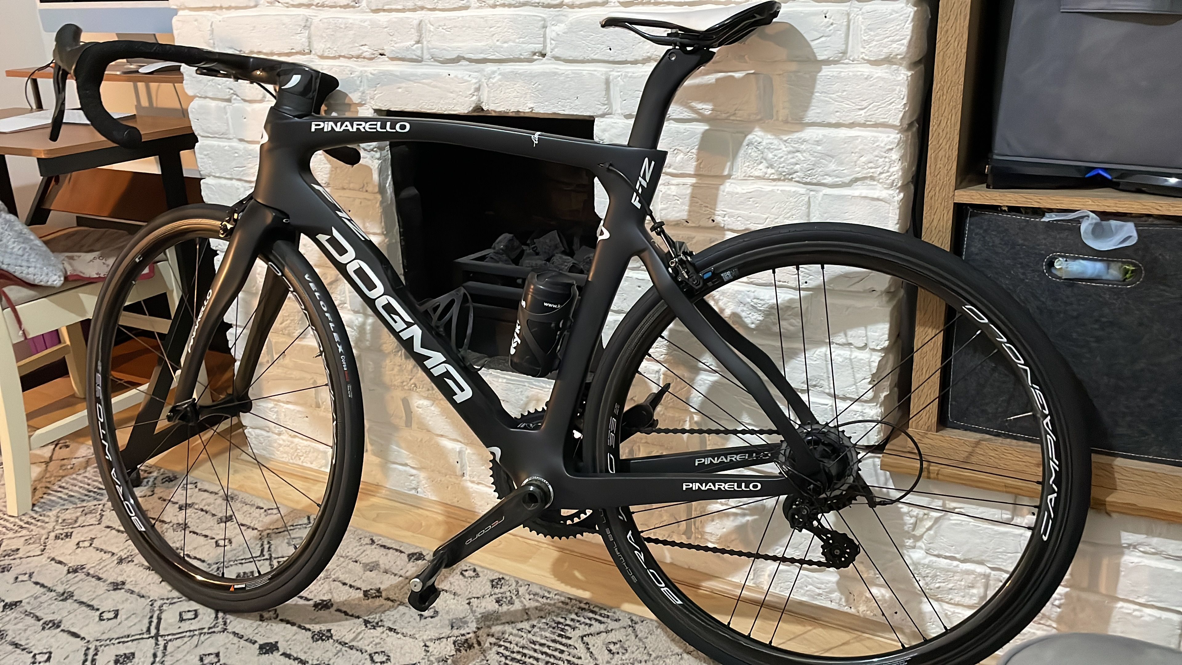 Pinarello dogma outlet f12 2021 price