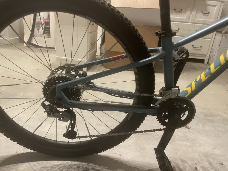 Specialized rockhopper or discount pitch