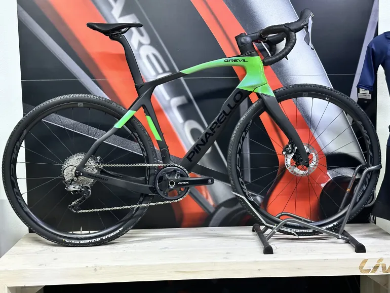 Used Pinarello Grevil F GRX 810 2023 Road & Gravel, Verde — image 1 of 6