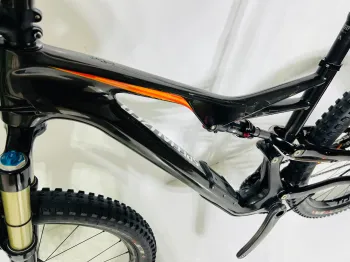 Used Specialized Camber 2019 Mountainbike, Black — image 9 of 10