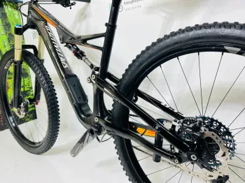 Used Specialized Camber 2019 Mountainbike, Black — image 6 of 10