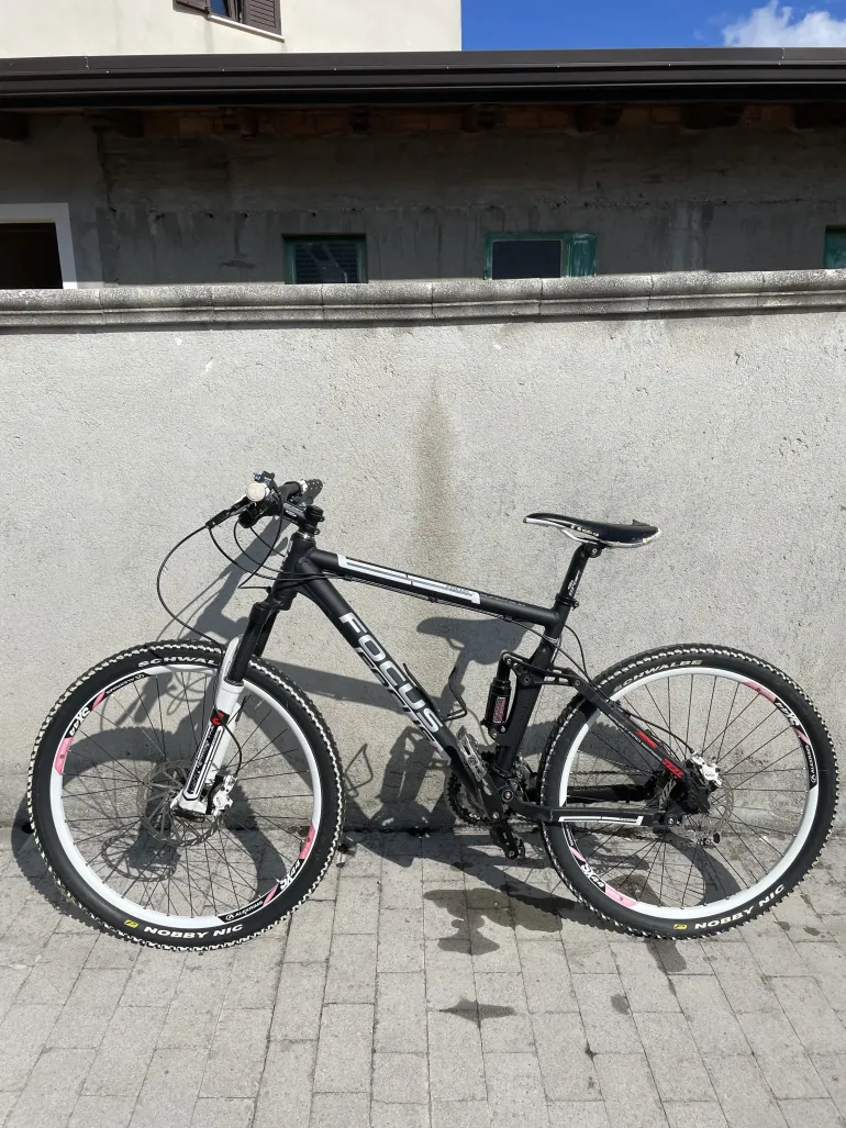 Used Focus Super Bud 2009 Mountainbike, Black — image 1 of 8