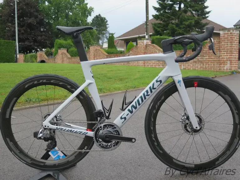 Specialized S-Works Venge ViAS Disc eTap used in 54 cm