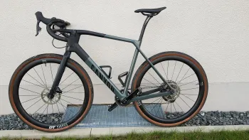 Used Canyon Grail CF SL 7 eTap 2023 Road & Gravel, Green — image 3 of 9