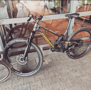 Gebrauchtes Propain Hugene CF 29" Start 2022 Mountainbike, Hellgrau, 29 — Bild 2 von 3