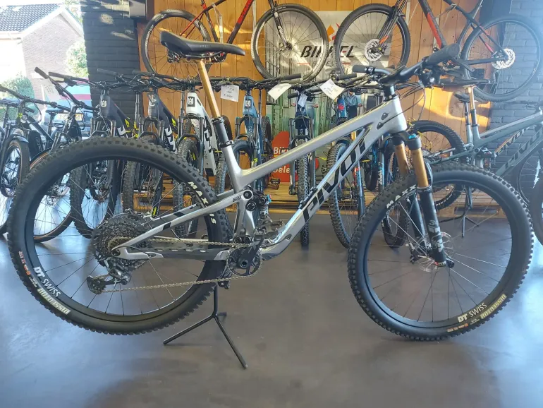 Pivot trail 429 pro hot sale x01