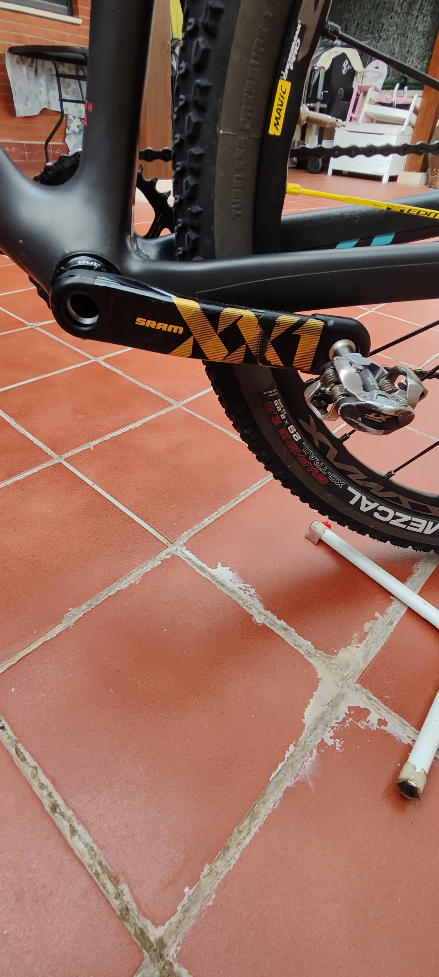 Mondraker PODIUM CARBON R used in M buycycle