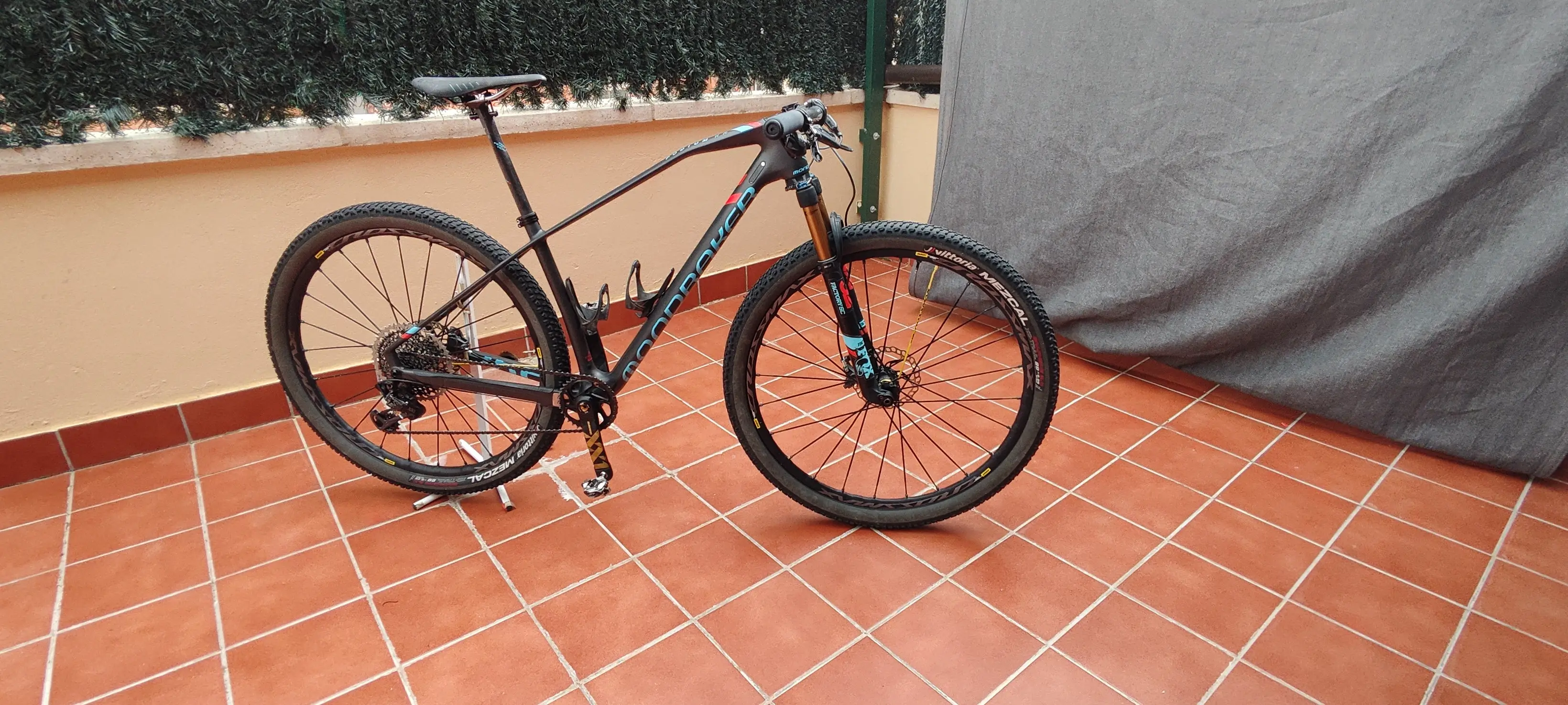 Mondraker PODIUM CARBON R used in M buycycle