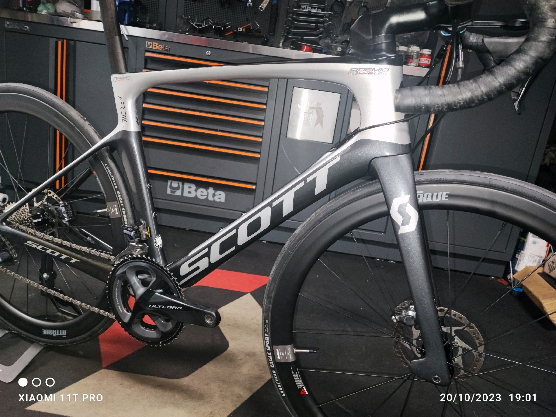 Scott foil 20 discount disc road bike 2019