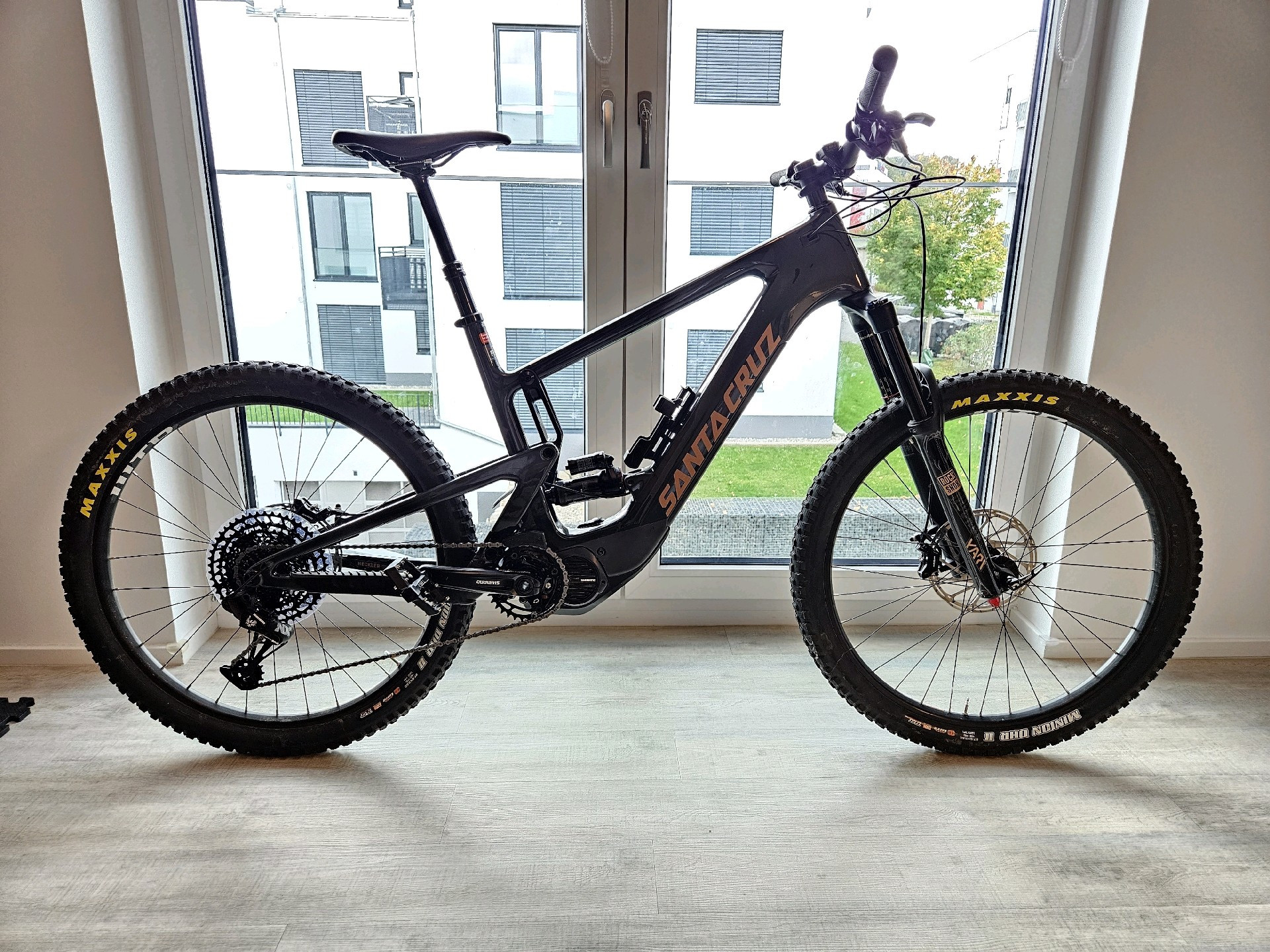 santa cruz heckler s carbon cc