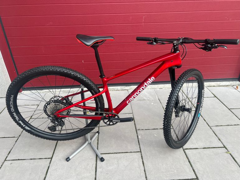 Gebrauchtes Cannondale Scalpel HT Carbon 2 2023 Mountainbike, Rot, 29 — Bild 1 von 9