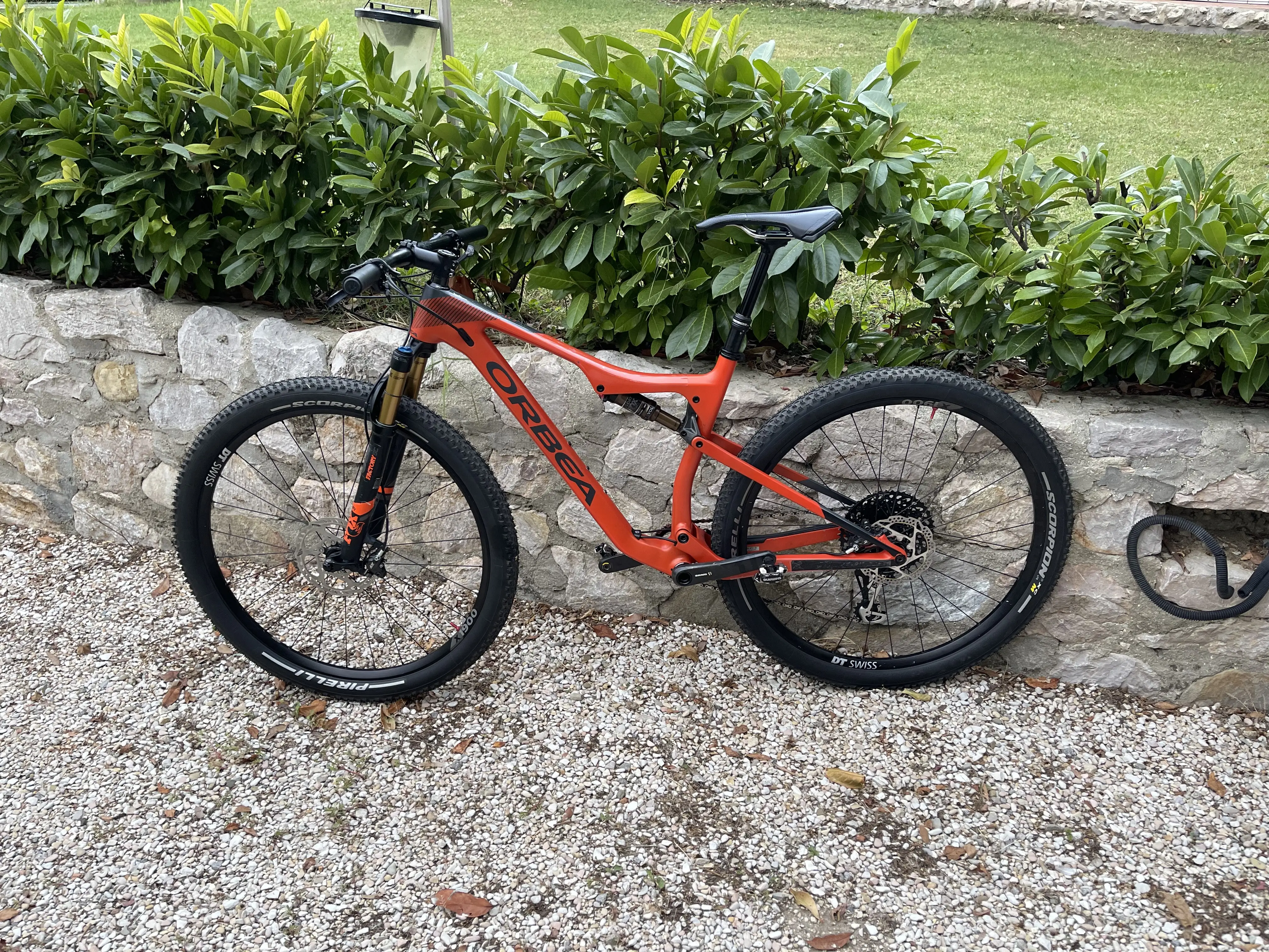 Achetez un v lo d occasion Orbea OIZ M10 en LG buycycle