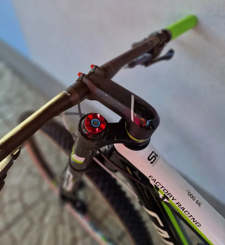 Gebrauchtes Cannondale Lefty F29 Factory Racing Hi-Modulus 2013 Mountainbike, Weiß — Bild 7 von 8