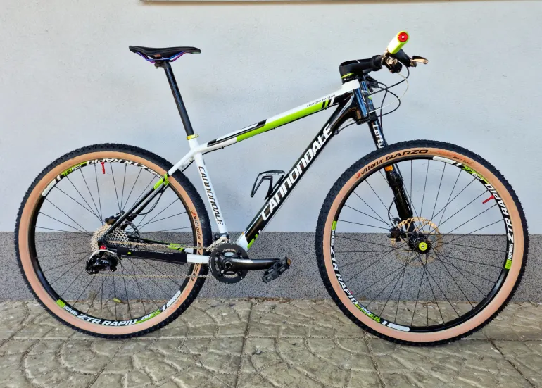 Gebrauchtes Cannondale Lefty F29 Factory Racing Hi-Modulus 2013 Mountainbike, Weiß — Bild 1 von 8