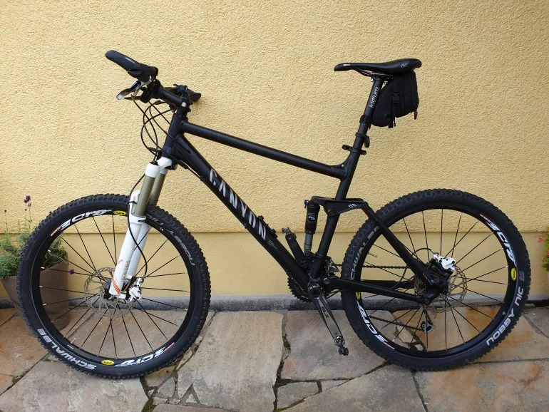 Bicicleta canyon nerve hot sale