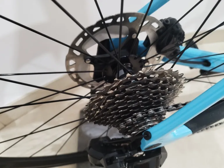Used Canyon Endurace CF 7 Di2 2023 Road & Gravel — image 3 of 6