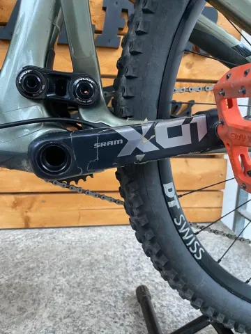 Tweedehands Pivot Firebird 29 Pro X01 2023 Mountainbike — afbeelding 7 van 7