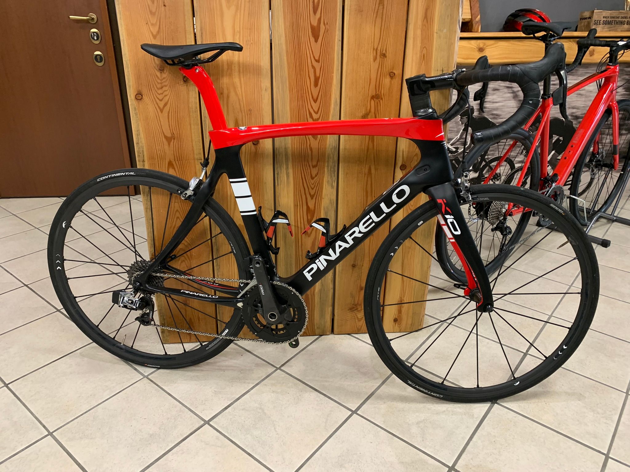 Pinarello DOGMA K10 used in 57 cm buycycle