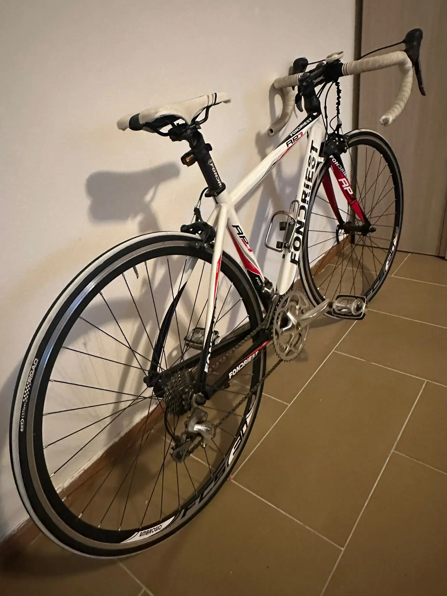 Fondriest store road bike