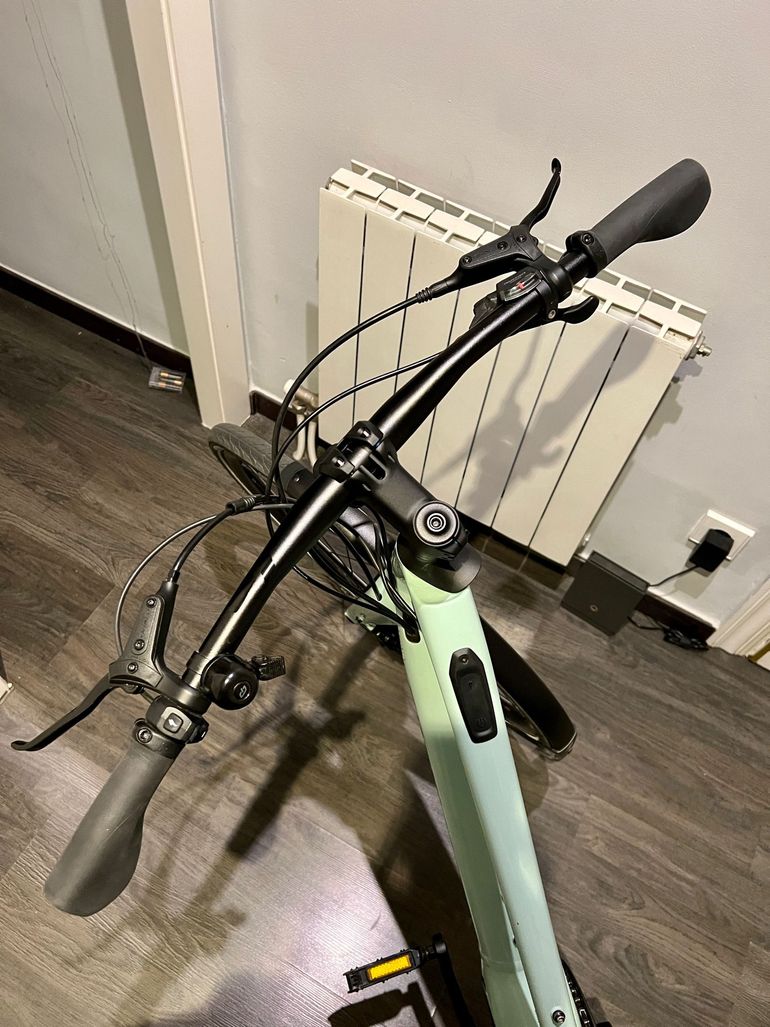 Used Specialized Turbo Vado SL 4.0 EQ Step-Through 2022 Road & Gravel, Green — image 5 of 10