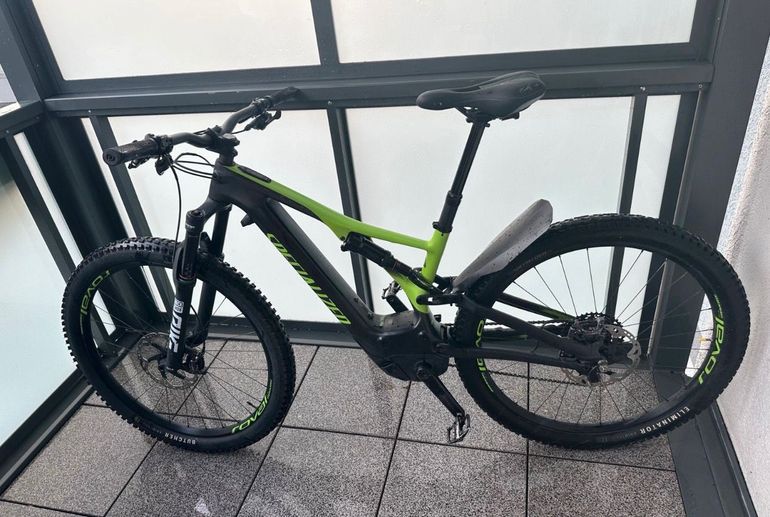 Specialized turbo 2025 levo expert 2019