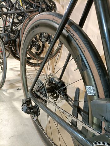 Used Felt FR Advanced Ultegra Di2 2023 Road & Gravel, Black — image 4 of 9