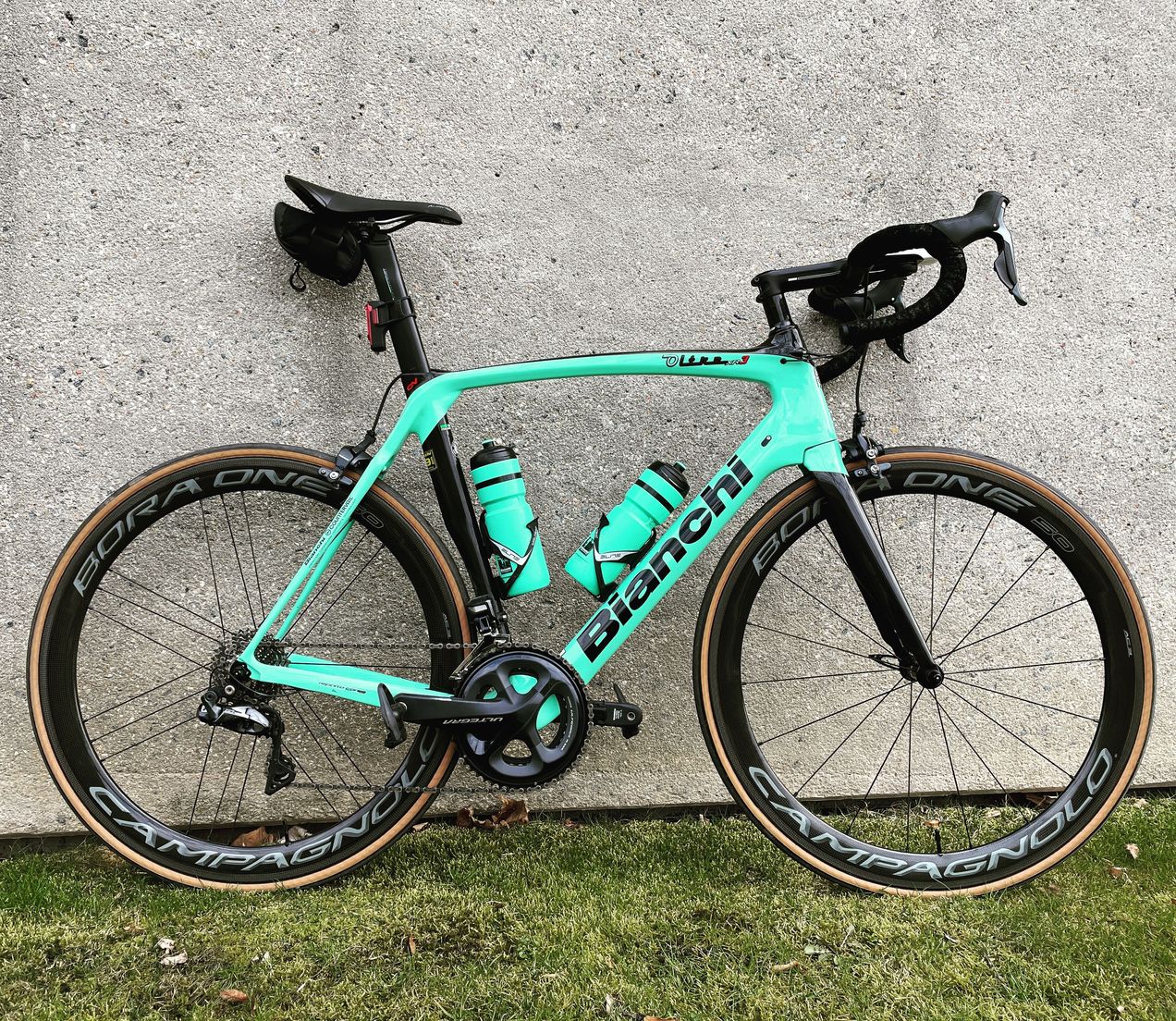 Bianchi Oltre XR3 Ultegra Di2 used in 59 cm | buycycle USA