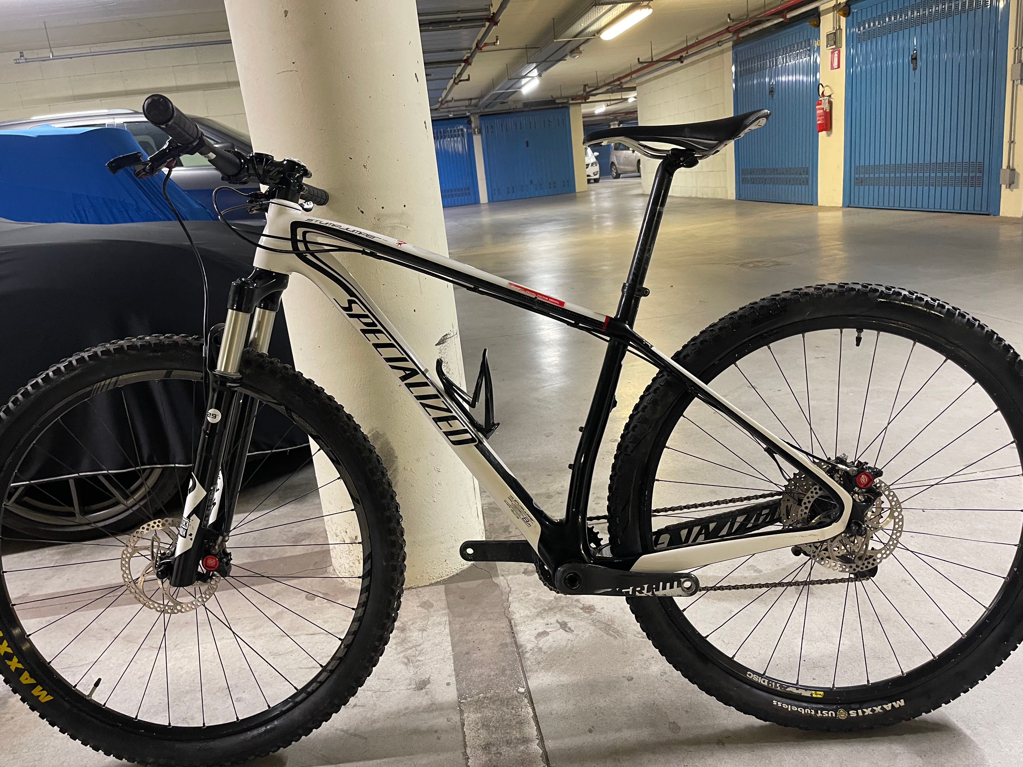 Specialized Stumpjumper Comp Carbon used in 52 cm buycycle