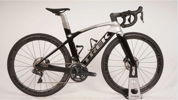 Used Trek ADONE SLR7 DISC DI2 2020 Road & Gravel, Schwarz — image 1 of 4