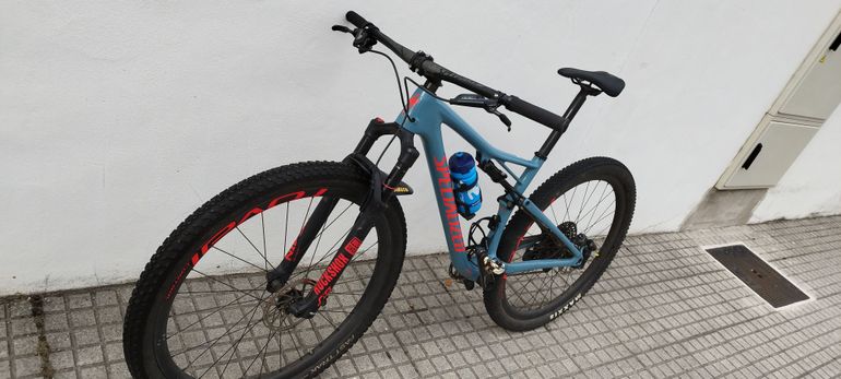 specialized men's epic expert 2019