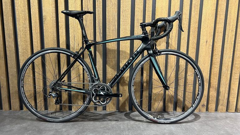 Bianchi Intenso Dama Bianca Ultegra 11sp Compact used in 53 cm buycycle HR