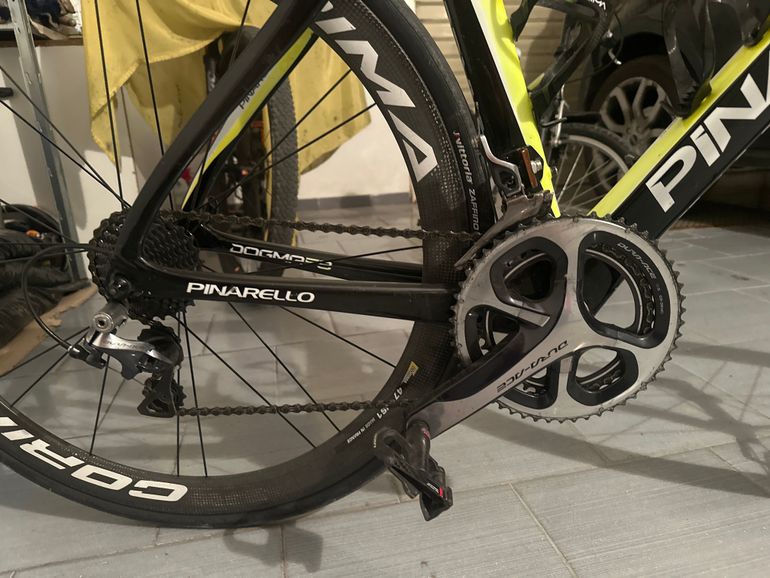 Pinarello DOGMA F8 2016 Road & Gravel usato, Nero — immagine 3 di 5