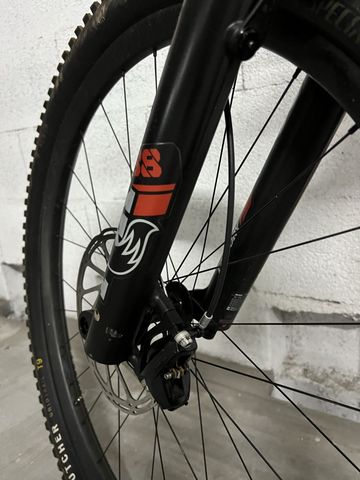 Specialized Turbo Levo Pro 2021 Mountainbike usato, Arancione — immagine 13 di 15