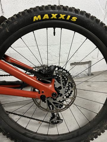 Specialized Turbo Levo Pro 2021 Mountainbike usato, Arancione — immagine 10 di 15