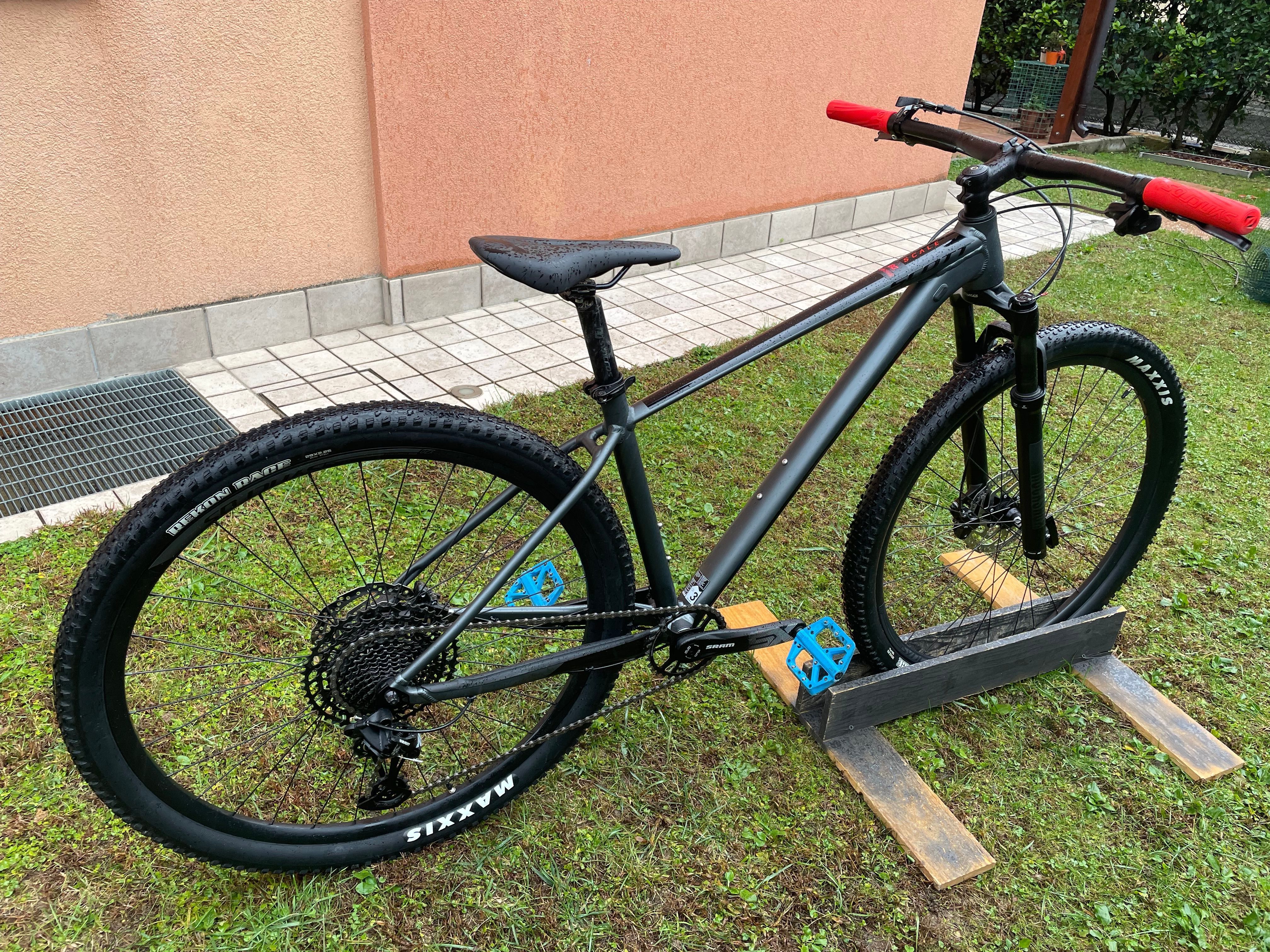 Bicicleta scott scale 970 best sale dark grey