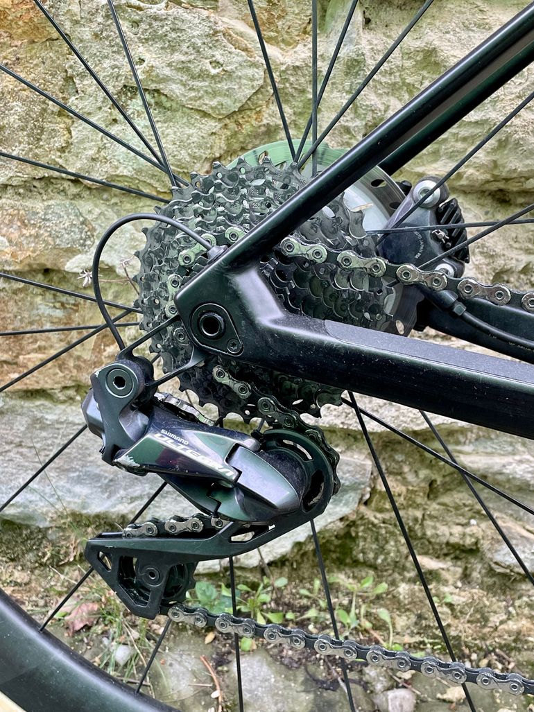 Used BMC Roadmachine 01 FOUR 2020 Road & Gravel, Black — image 8 of 8