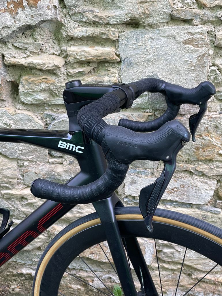 Used BMC Roadmachine 01 FOUR 2020 Road & Gravel, Black — image 4 of 8