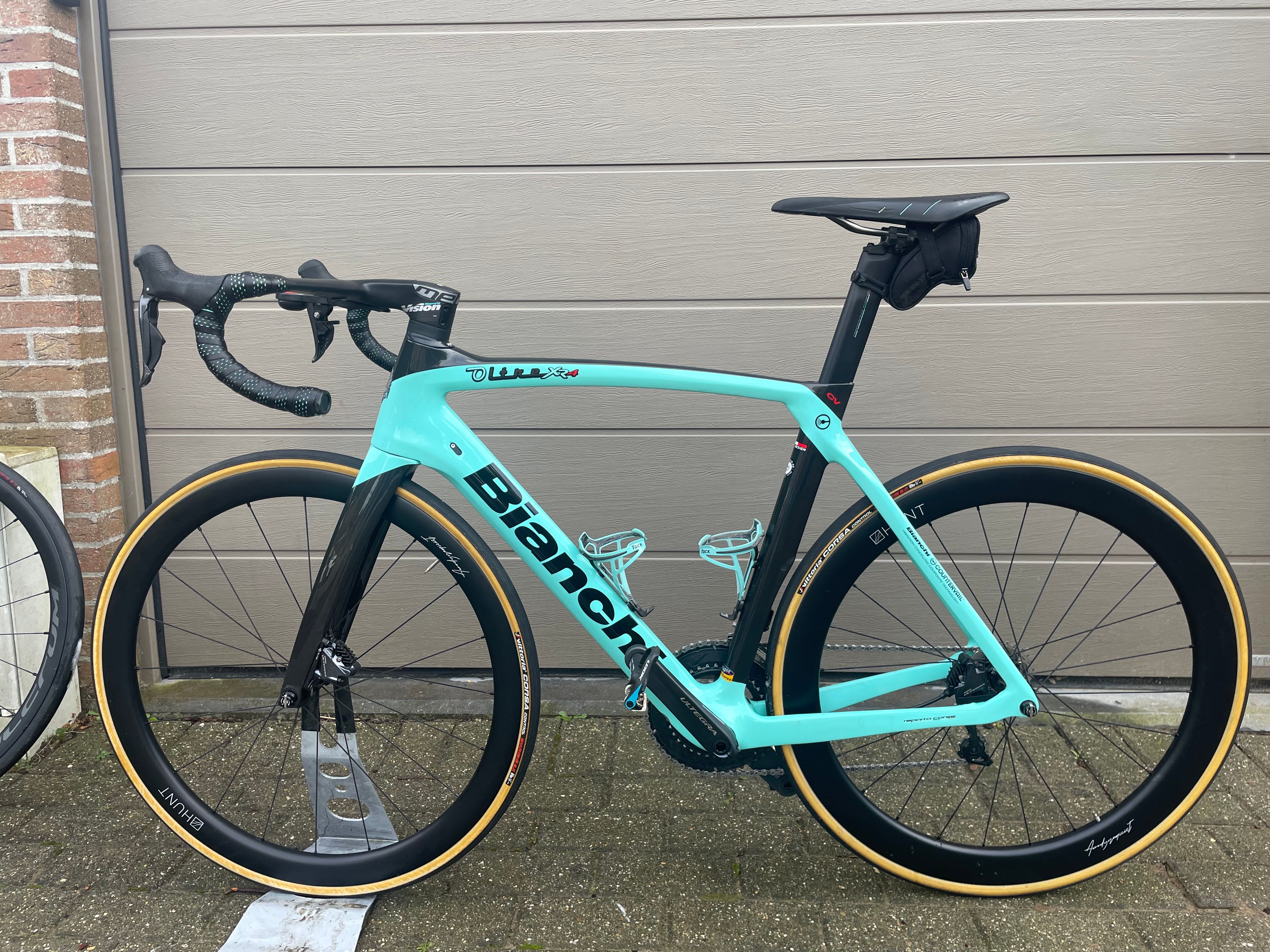 Bianchi Oltre XR4 Disc Ultegra Di2 utilizado en 57 cm buycycle