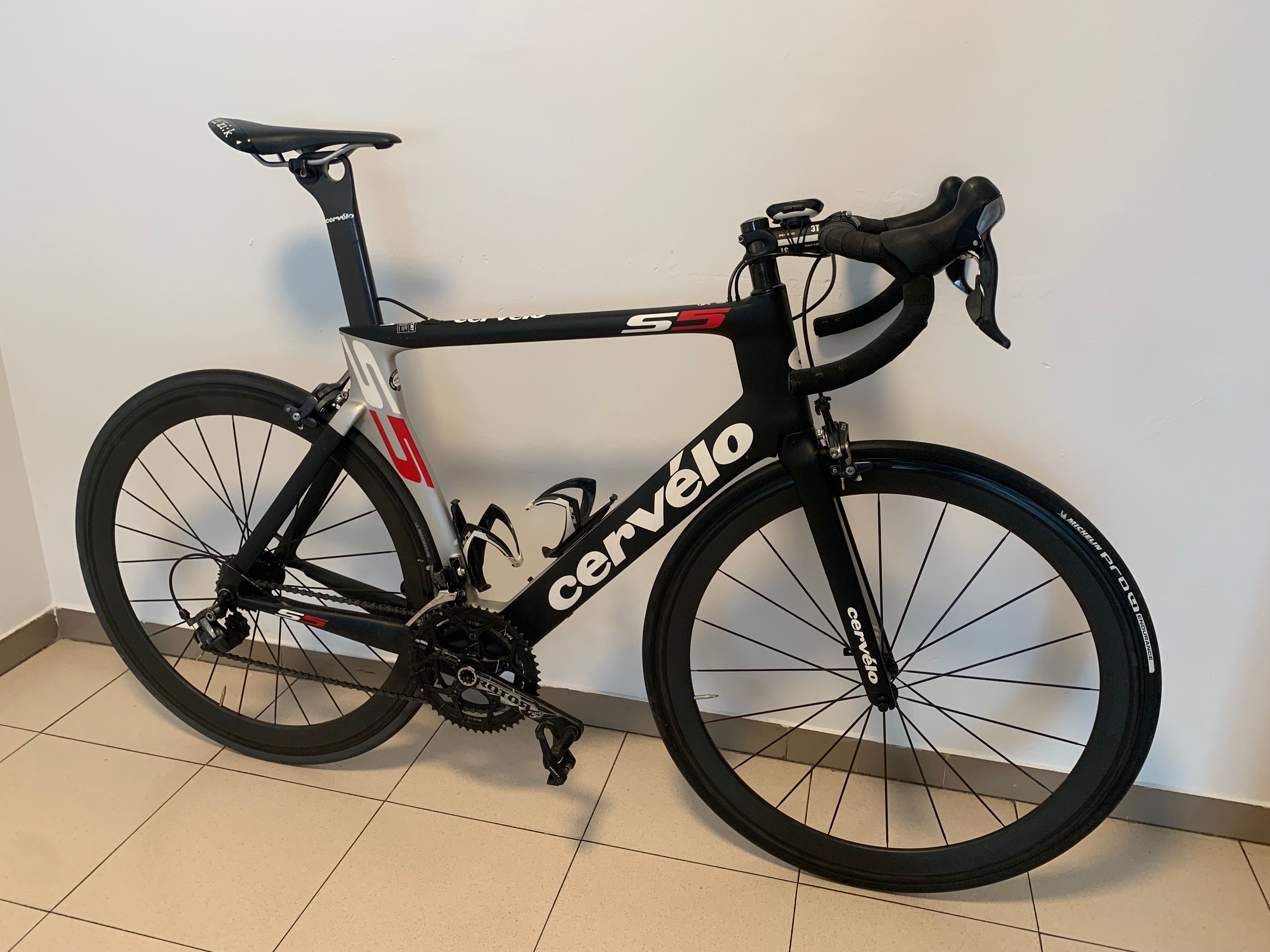 Cerv lo S5 ultegra used in 56 cm buycycle