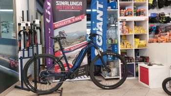 Used Giant Fathom E+3 2023 Mountainbike, Blue — image 1 of 5