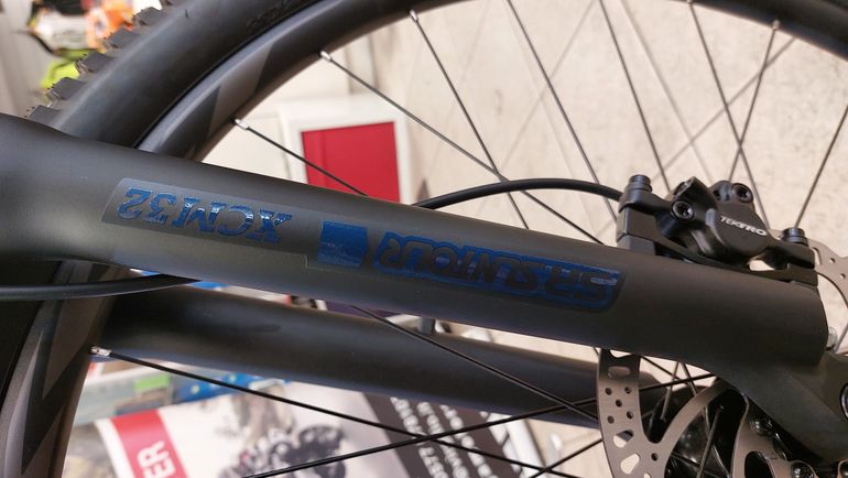 Used Giant Fathom E+3 2023 Mountainbike, Blue — image 5 of 5