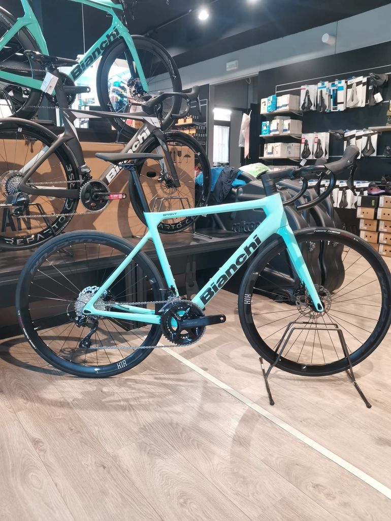 Bianchi SPRINT 105 12s used in 57 cm | buycycle