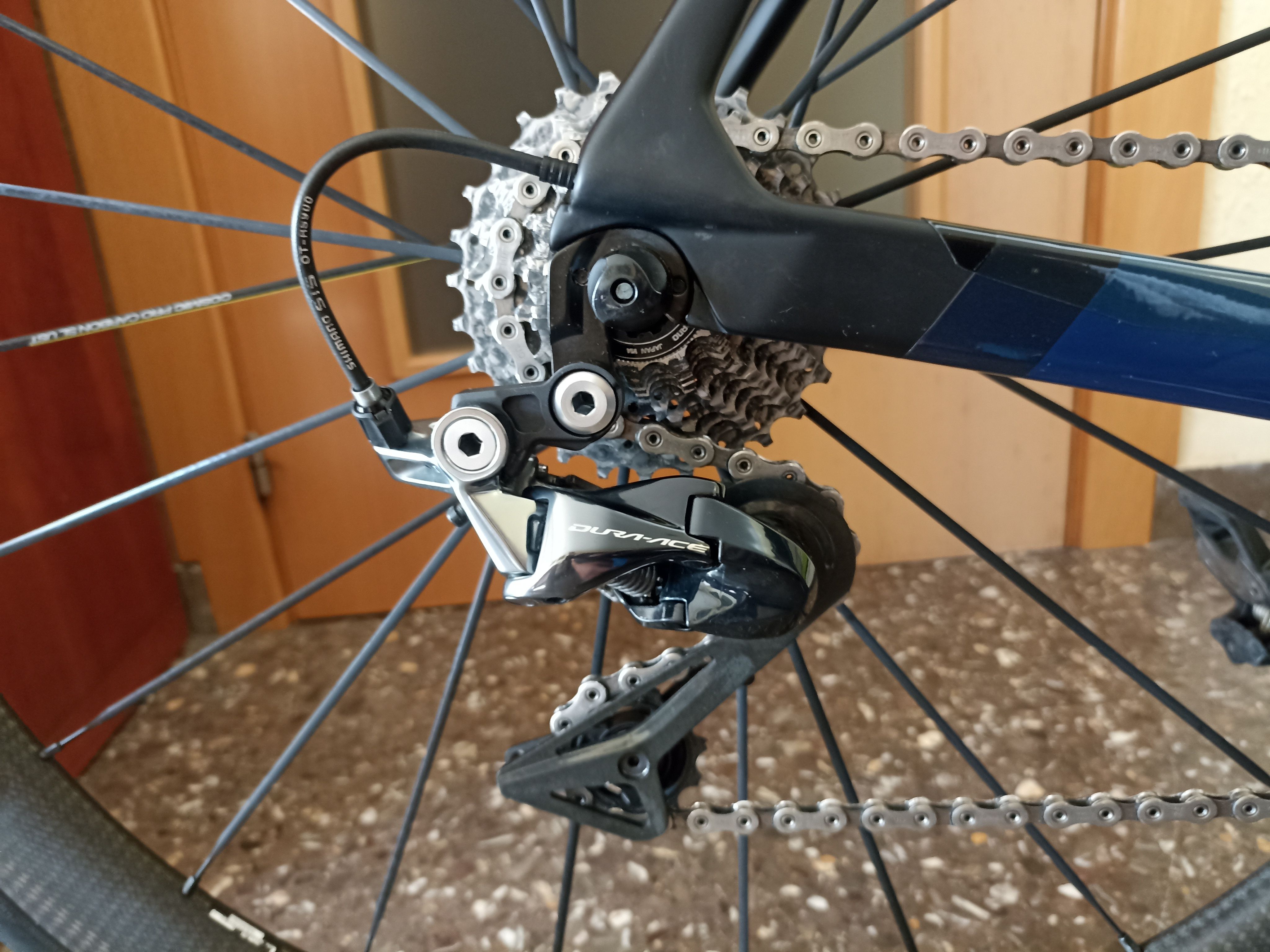 Van rysel ultra cf best sale dura ace