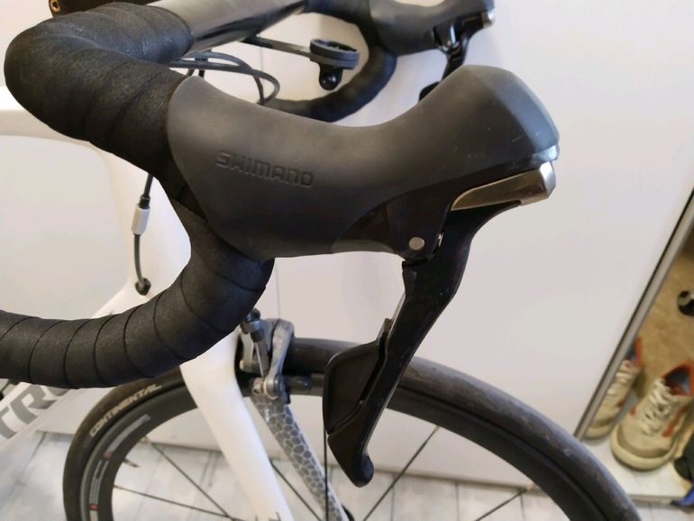 Used Trek Madone 4.7 H2 Compact 2014 Road & Gravel, White — image 6 of 9
