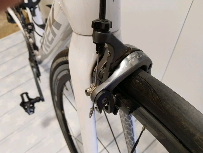 Used Trek Madone 4.7 H2 Compact 2014 Road & Gravel, White — image 7 of 9